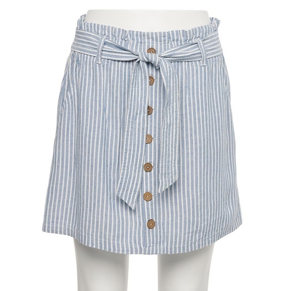 👀50% OFF💙 NWT‼️ Rewind brand Paperbag Waist Belted Skirt (Juniors) - Picture 4 of 8